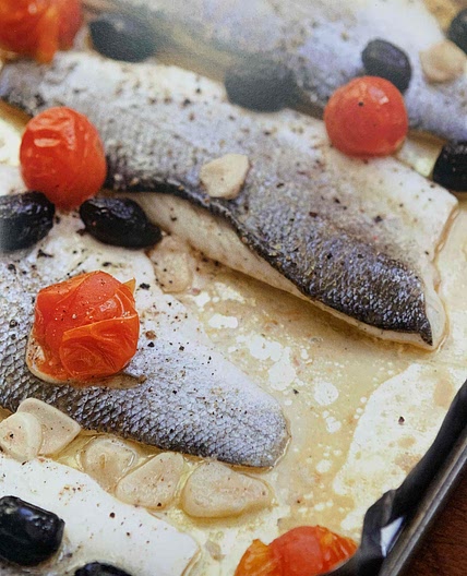 Baked Fish with Tomatoes and Olives 
