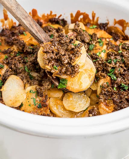 Crockpot Beef and Potatoes Au Gratin