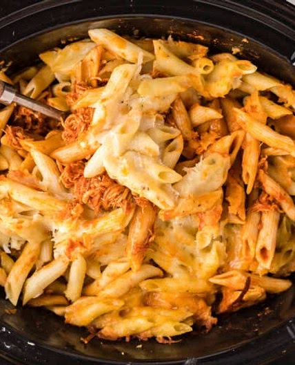 Slow Cooker Chicken Parmesan Pasta