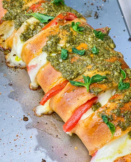 Pesto mozzarella bread 