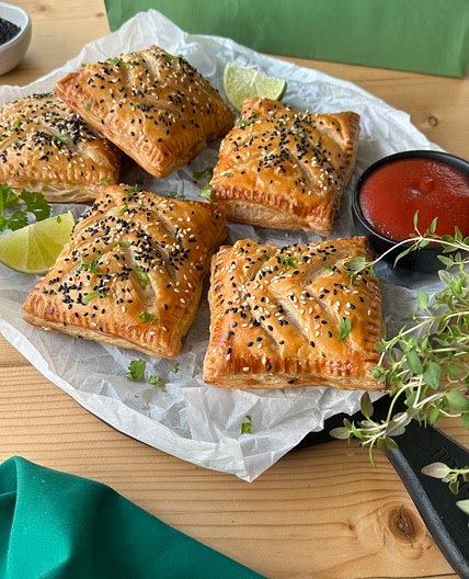 Pulled Beef Puff Patties 