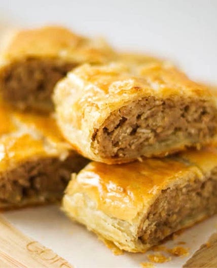 Vegetarian sausage rolls