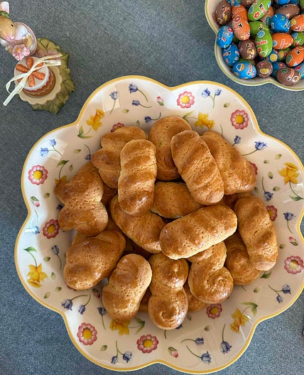 Koulourakia - Greek Easter Cookies