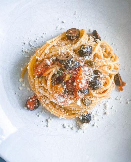 Spaghetti alla puttanesca recipe