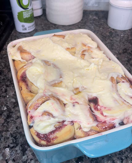 Lemon berry sweet rolls