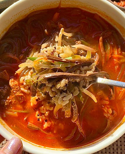 Yukgaejang 육개장 💚