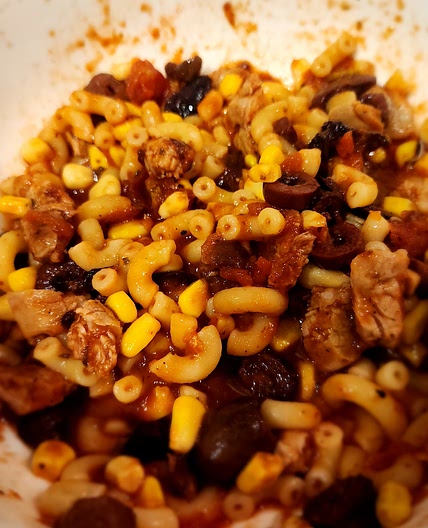 Macarrão Vermelho com Porco