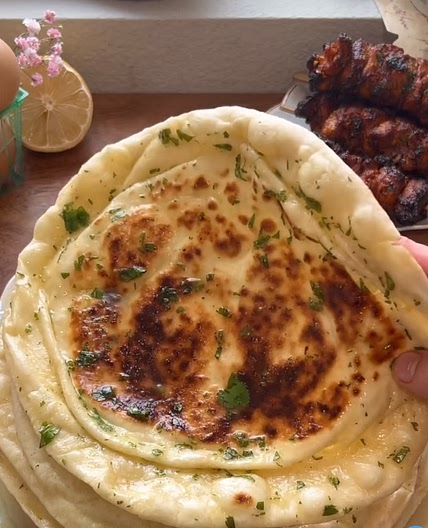Garlic naan