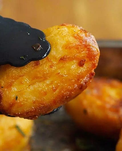 Crispy, Fluffy Perfect Roast Potatoes | BOSH!