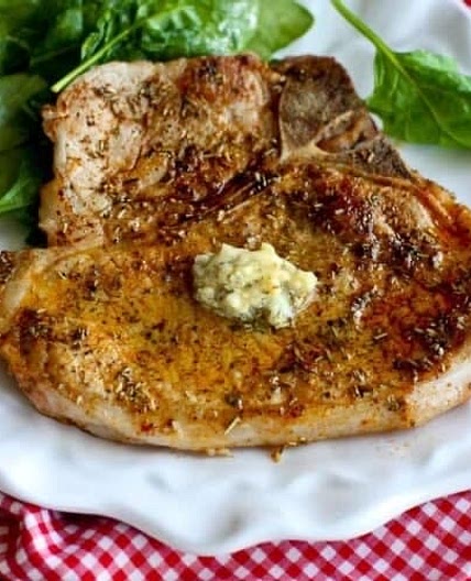 Herbed Pork Chops with Garlic Butter 