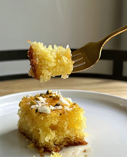 Semolina cake / haresa