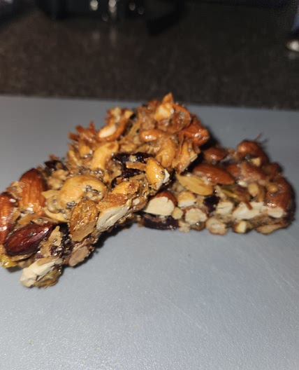 Trail mix granola bars