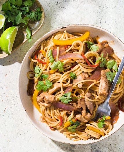 Peruvian Stir-Fry Chicken & Noodles