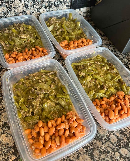 CARNE Y NOPALES EN SALSA VERDE 