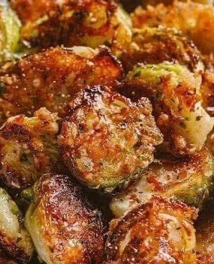 Garlic Parmesan Roasted Brussels Sprouts -