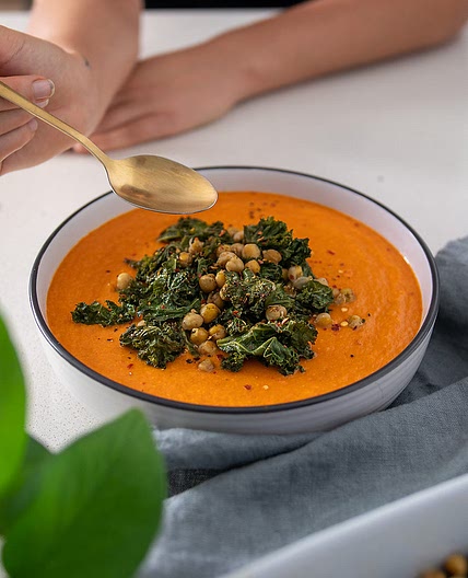 ROASTED CAULIFLOWER & CAPSICUM SOUP