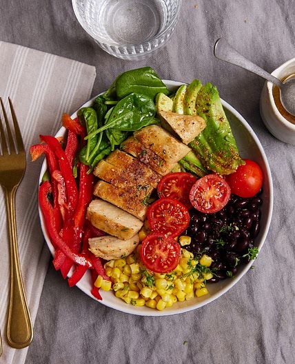 Bowl mit Like Chicken Filet - LikeMeat - DE