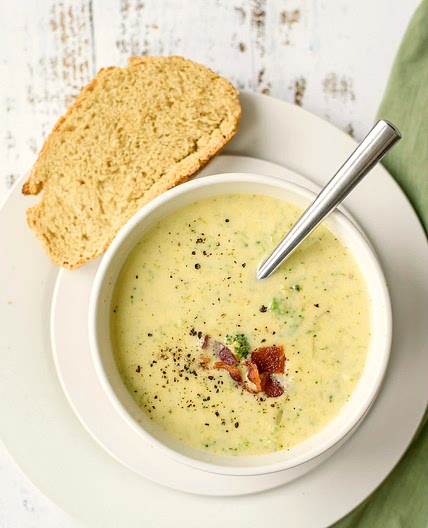Cheesy Broccoli Soup