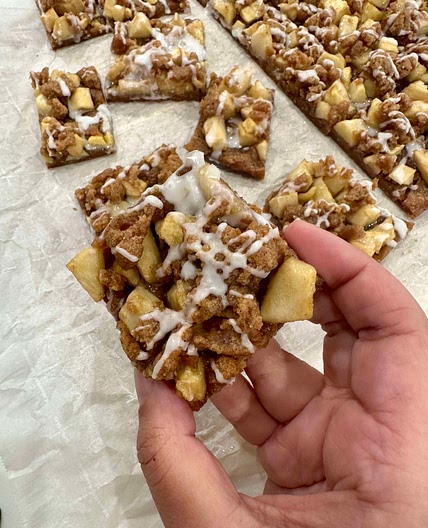 Apple streusel bars