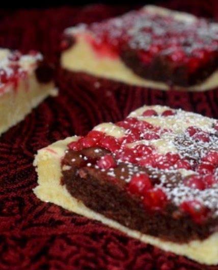 Kuhfleckenkuchen mit Johannisbeeren
