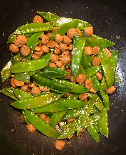 Kefen und soya chunks stir fry