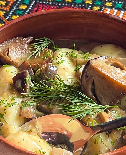 Knygli z Machankoi | Potato Dumplings with Mushroom Sauce