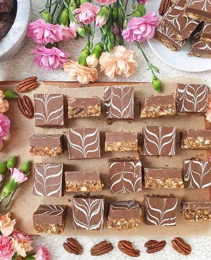 Chocolate Date Bars 