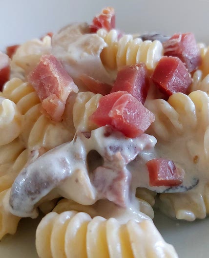 Pasta - Ricotta, mushrooms and speck