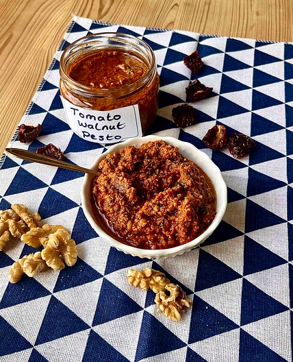 Tomato and Walnut Pesto 