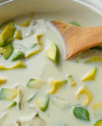 Avocado Filipino dessert