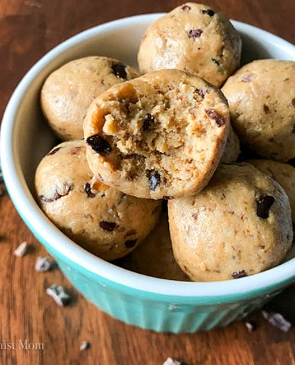 COLLAGEN ENERGY BALLS (PALEO)