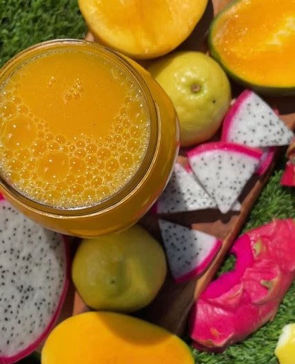 Dragonfruit Mango Refresher 
