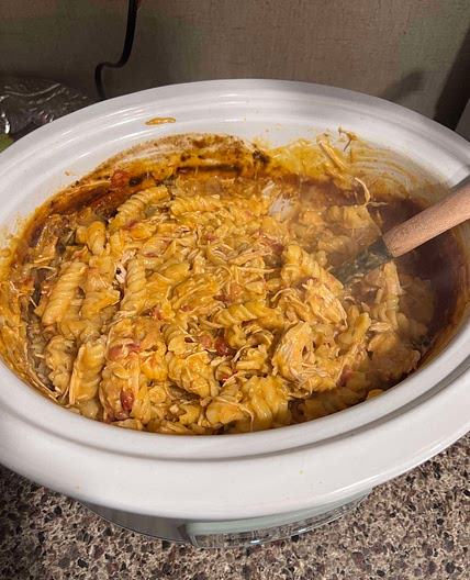 Crockpot Buffalo Chicken Pasta