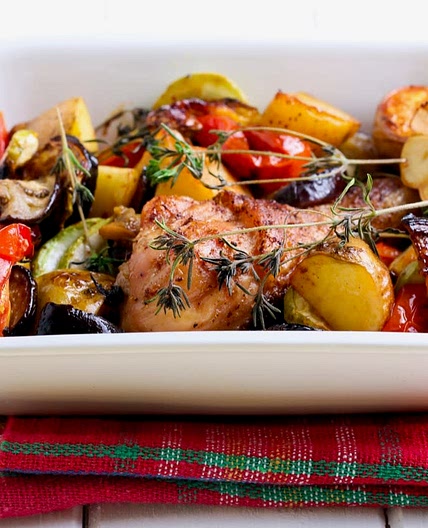 CHICKEN TRAY BAKE 1 DAY SERVES 4