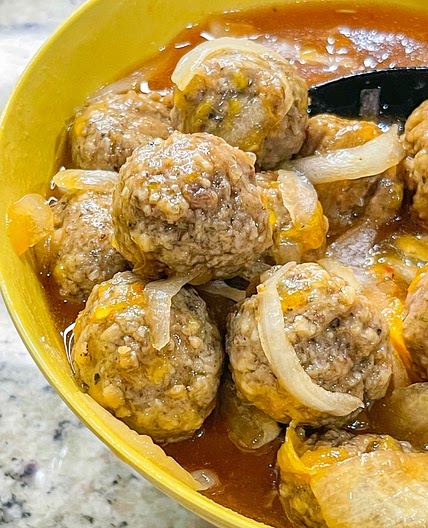 Crockpot Peach Glazed Meatballs 