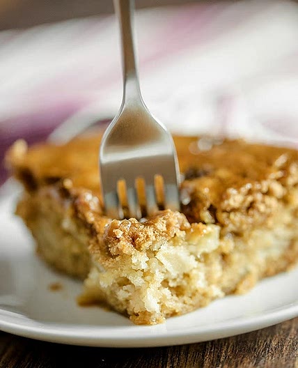 Mom's Best Apple Cake