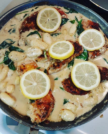 Lemon chicken gnocchi with spinach