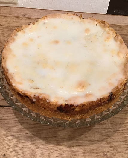 Gedeckter Apfelkuchen