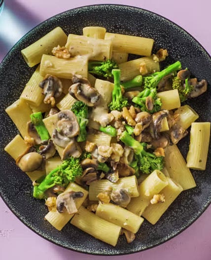 Creamy truffle and mushroom rigatoni