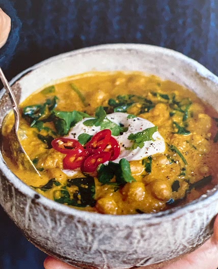Chickpea and almond curry 