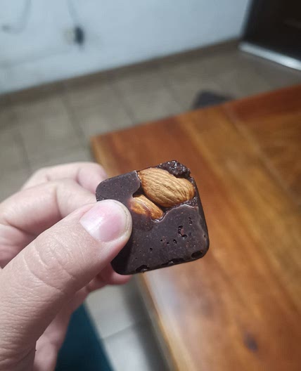 Chocolate casero con semillas de cacao