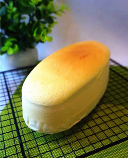No Oil Yogurt Asian Cake