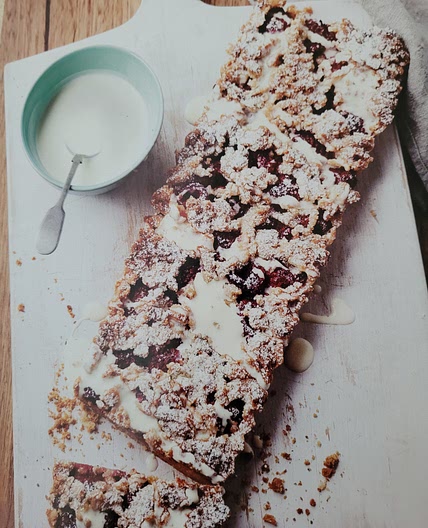 Raspberry Struesel Slice