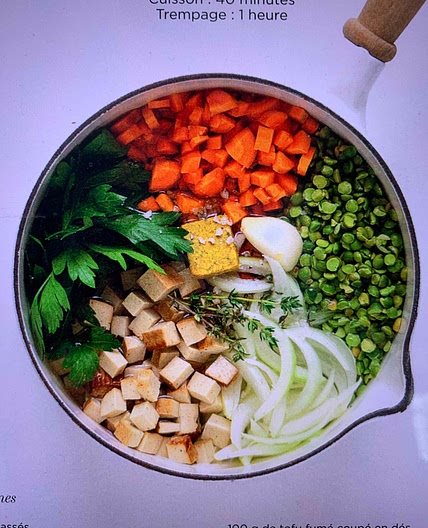 Mijoté pois cassés et tofu fumé
