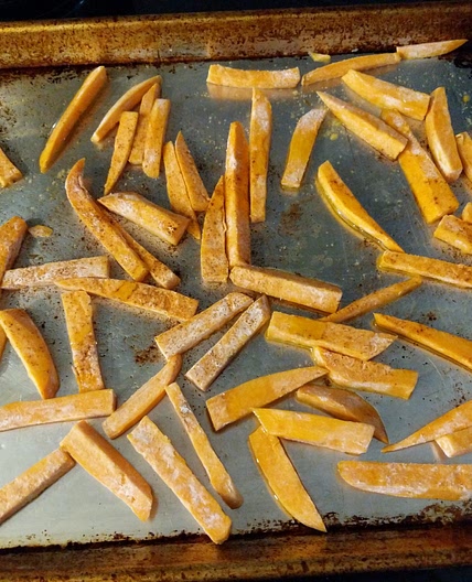 Baked sweet potato fries (6 months)