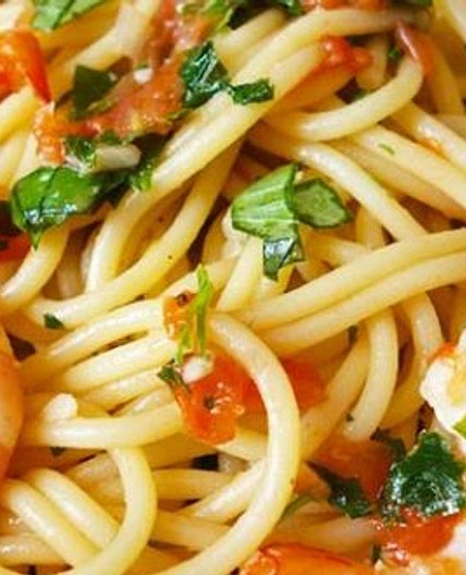 Spaghettis crevettes à l’ail