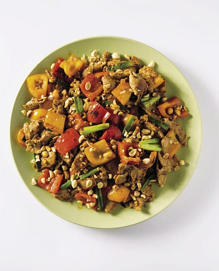 Stir-Fry Pork w/ Sweet Peppers & Peanuts