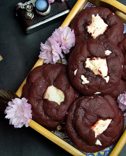 Red Velvet Cookies with Cream Cheese