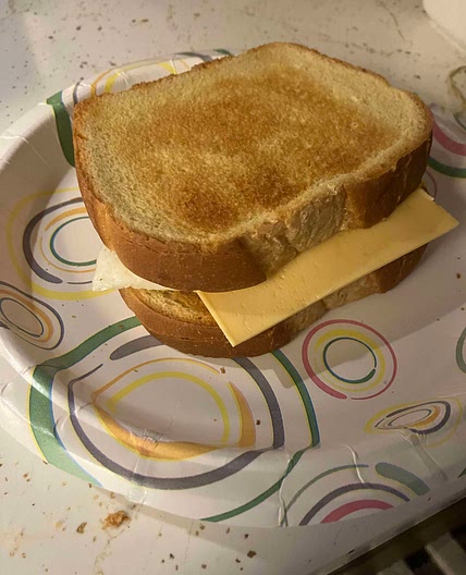 Jusanegsammich (Over Easy Egg Sandwich)