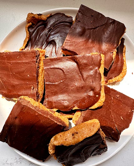 4-ingredient Healthy Reese's Bars (gluten-free)